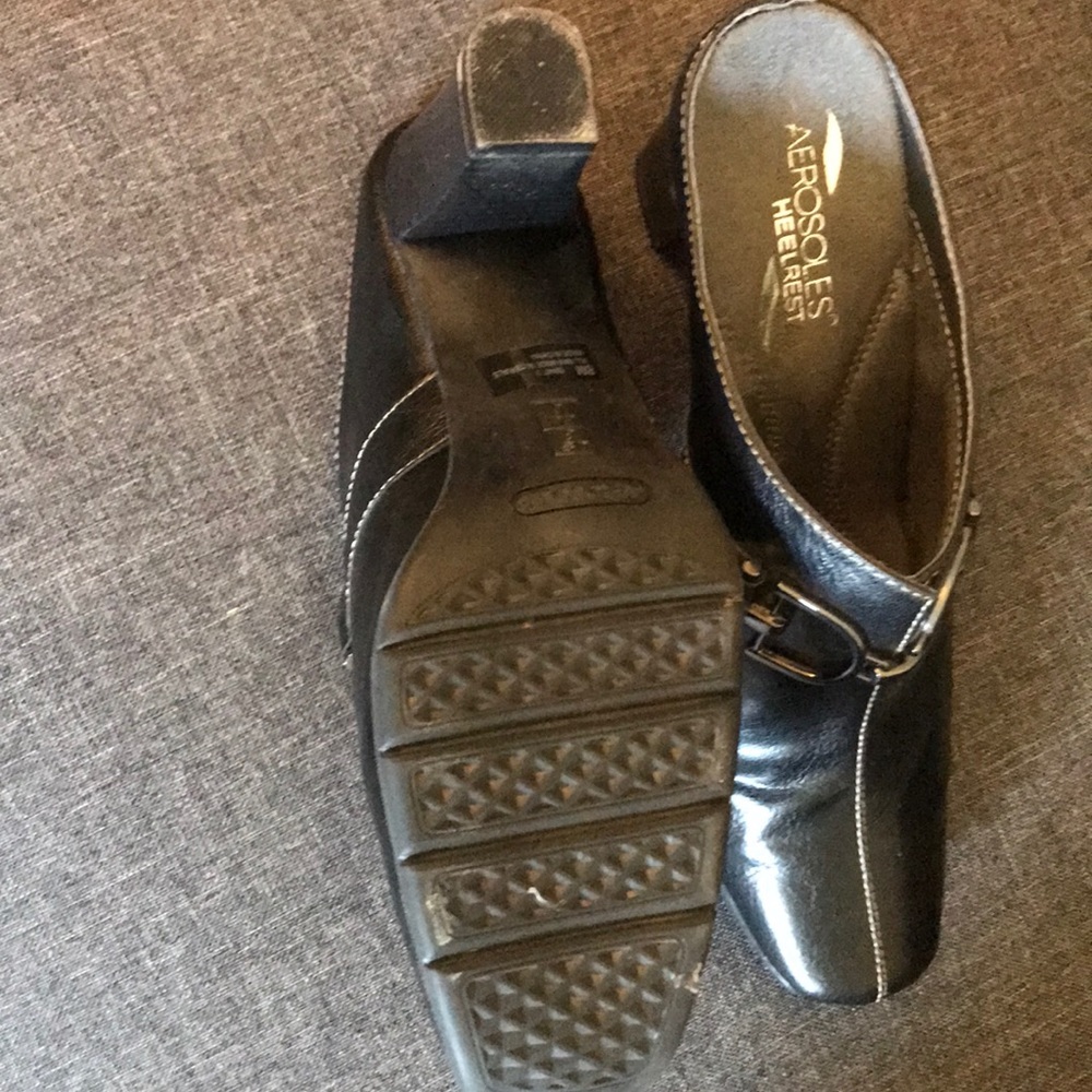 Shoes - Picture 4 of 4
